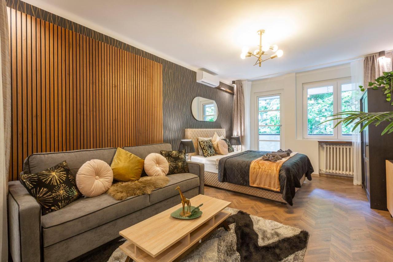 Stylish Quentin Apartment In The King Street Budapešť Exteriér fotografie